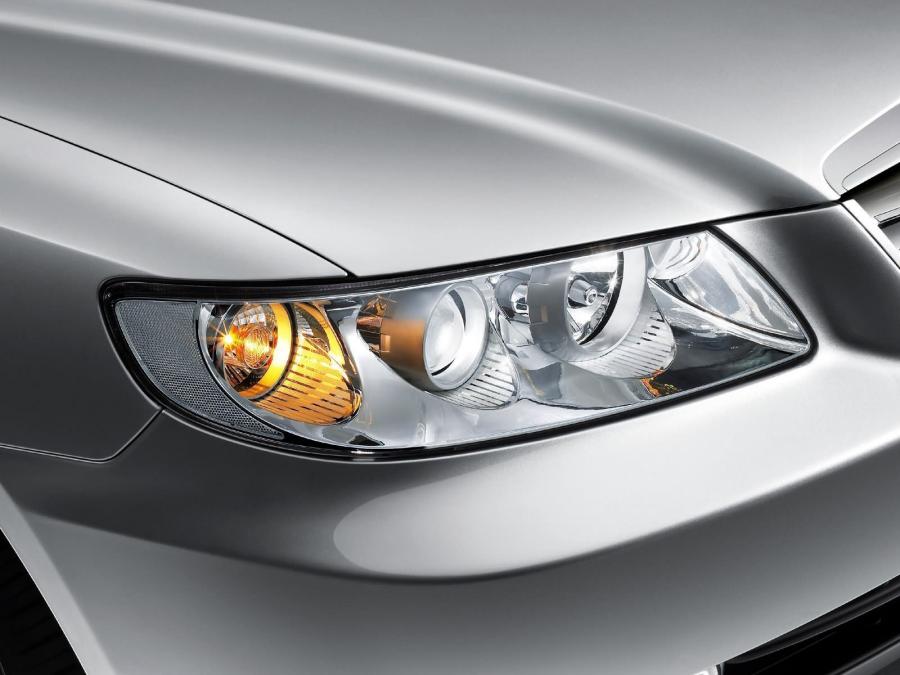  Hyundai Grandeur V6 2005 года  (фото 24 из 41)
